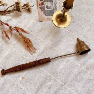 Vintage Brass/Handcarved Wooden Candle Snu…